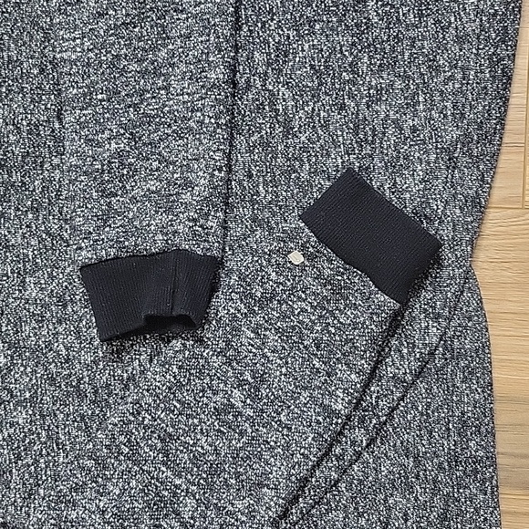 Fabletics Black White Marled Overlap Trim Sweatershirt - Picture 9 of 9